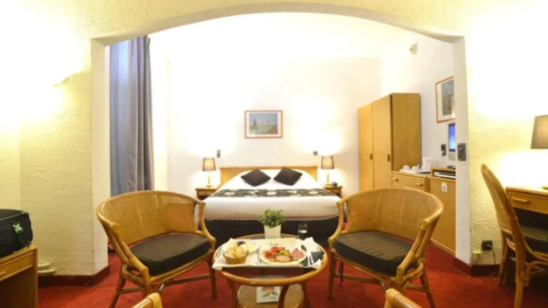 Hôtel d’Angleterre Grenoble Hyper-Centre